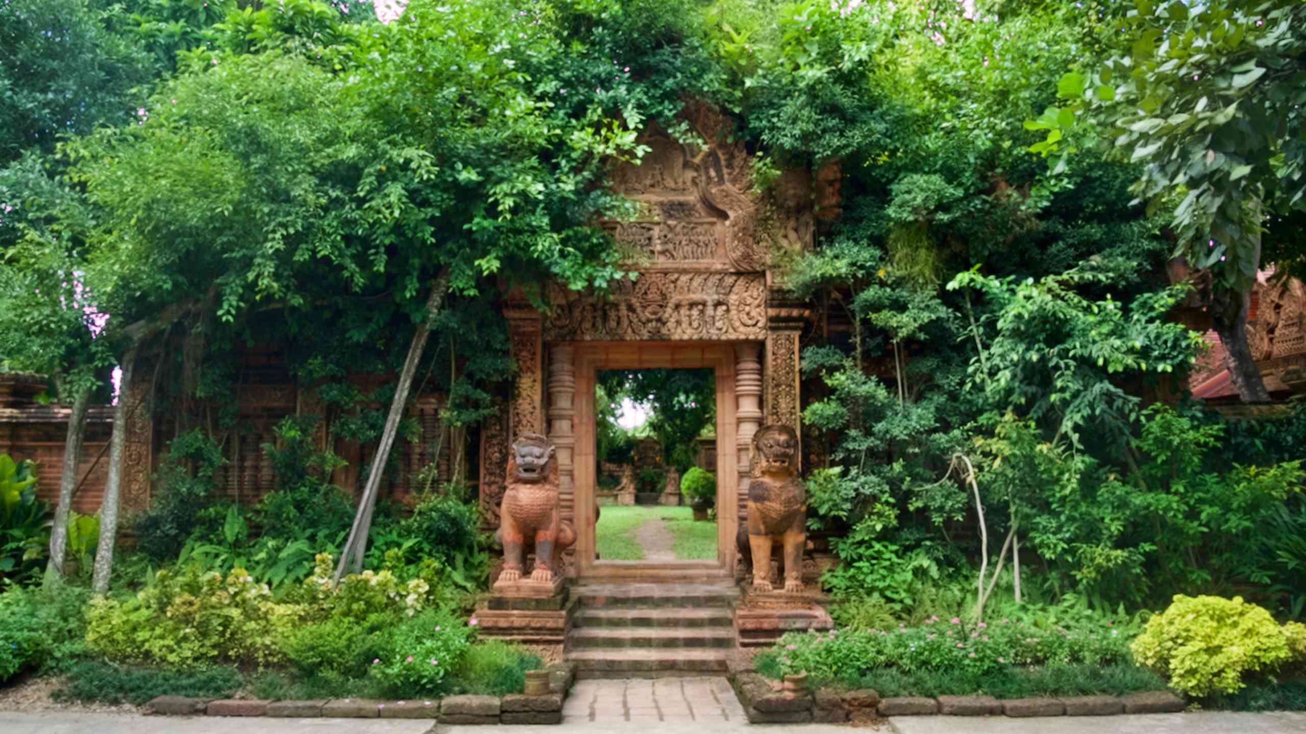 the Terracotta Garden Lamphun