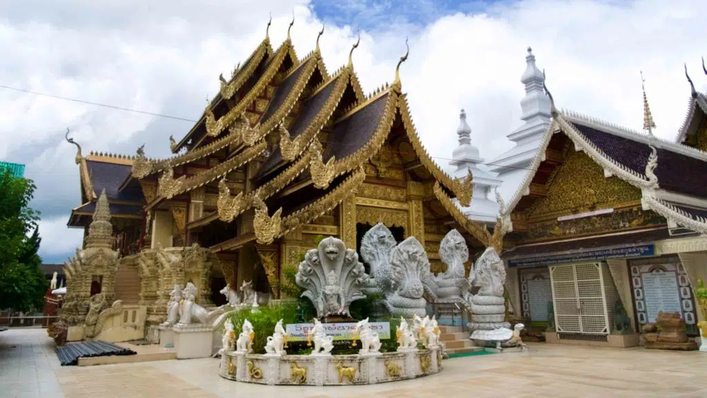 Wat San Pa Yang Luang in Lamphun