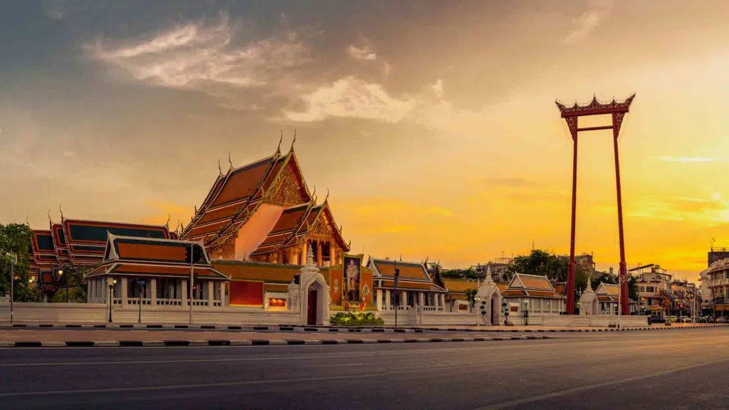 Wat Suthat and Sao Ching Cha (Giant Swing)