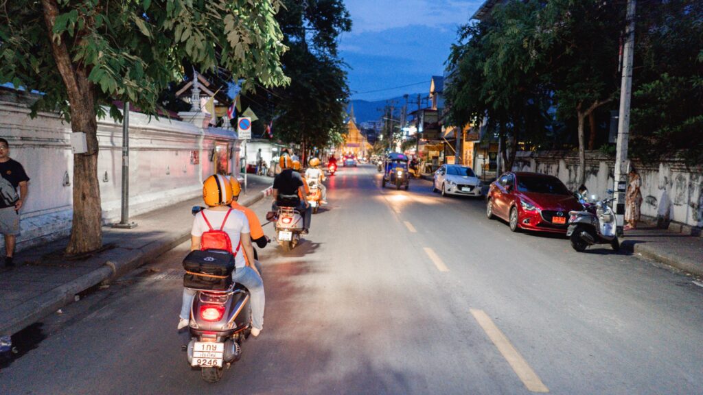 chiang mai vespa tour