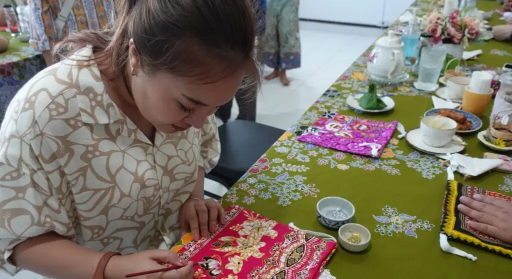 Bangrong Community Phuket