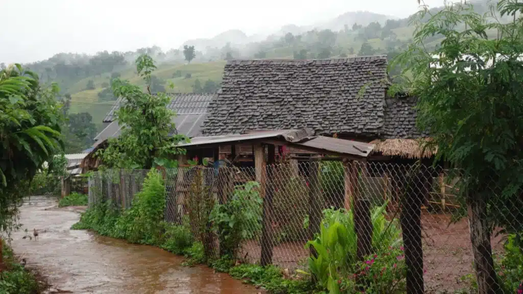 The Mae Hong Son Loop_ Caves, Canyons & Community