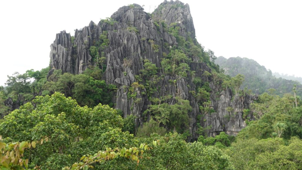 Pha Ngam Rock Garden, known as the "Thai Zhangjiajie"