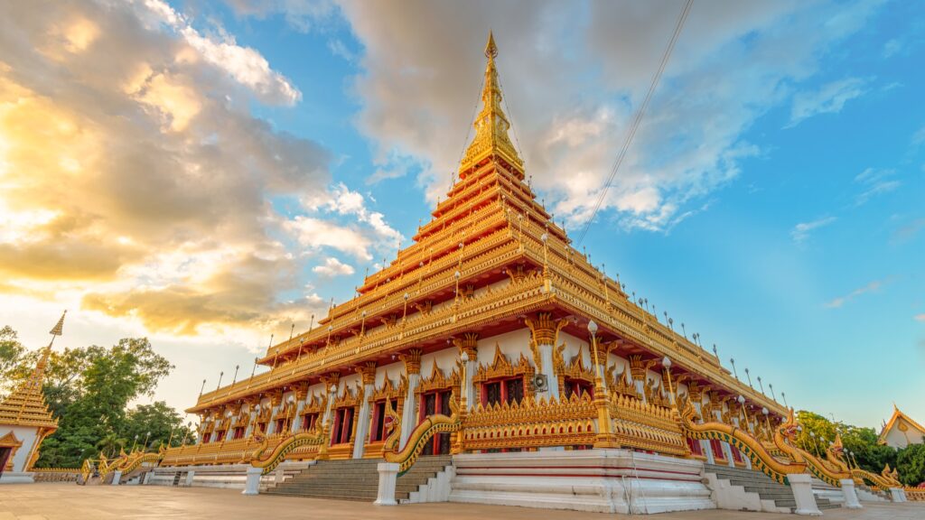 Phra Mahathat Kaen Nakhon,Khon Kaen shutterstock