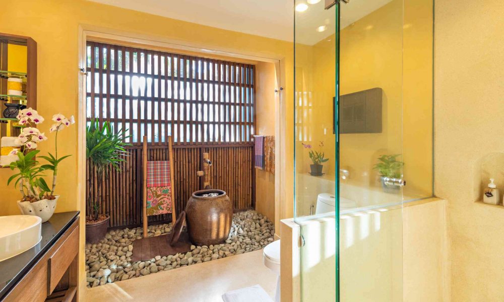 Boutique Village Thai Bathroom
