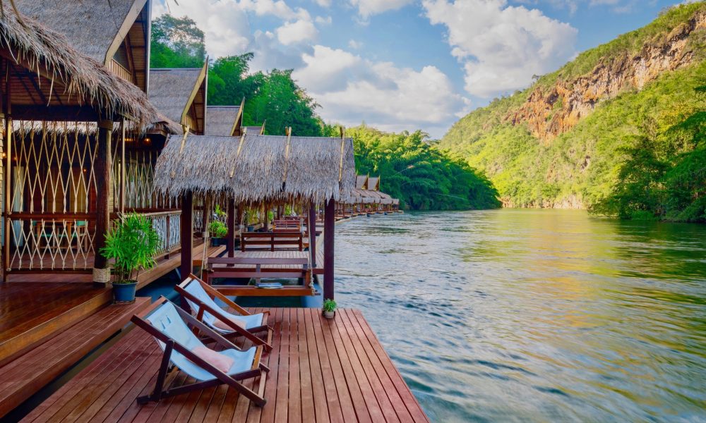 THE FLOATHOUSE RIVER KWAI