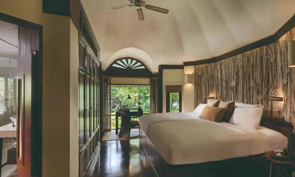 Hollywood twin bed Rayavadee